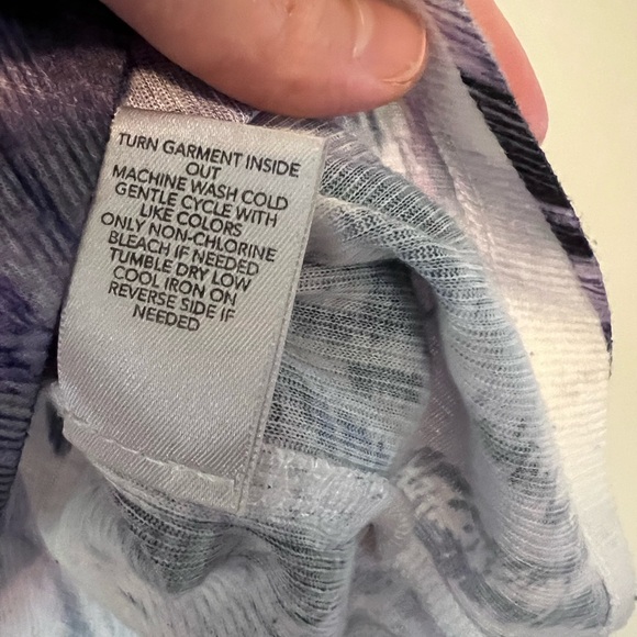 Two Tops - Large - Picture 3 of 11